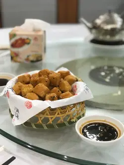 Deep fried salt & pepper tofu cubes