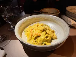 开心果香草酱三文鱼虾手工意粉