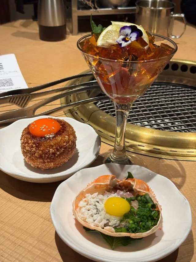 海鮮雞尾酒杯 蛋醬燒飯團 蟹肉甲羅燒