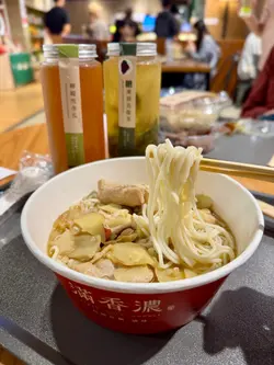 台灣紅標米酒麻油雞麵