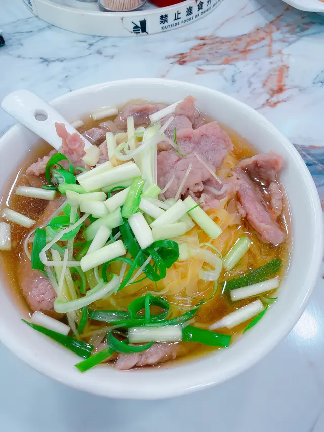 爽滑薑蔥鮮牛肉粗麵