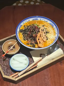 濃香咖喱豬軟骨淮山麵