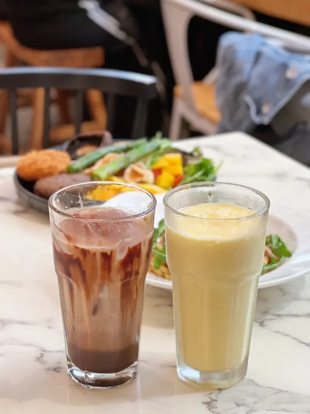 凍薄荷朱古力豆奶 & 芒果奶昔