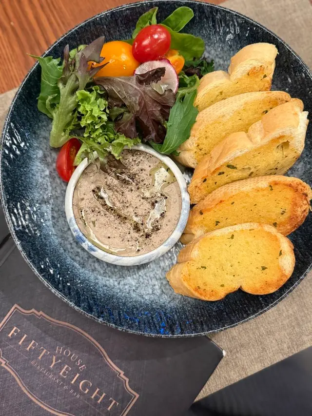 H58特製雞肝醬多士