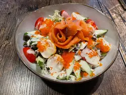 煙三文魚蟹籽什菜沙律(凱撒沙律汁)