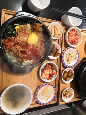 韓式辣豬肉石頭飯