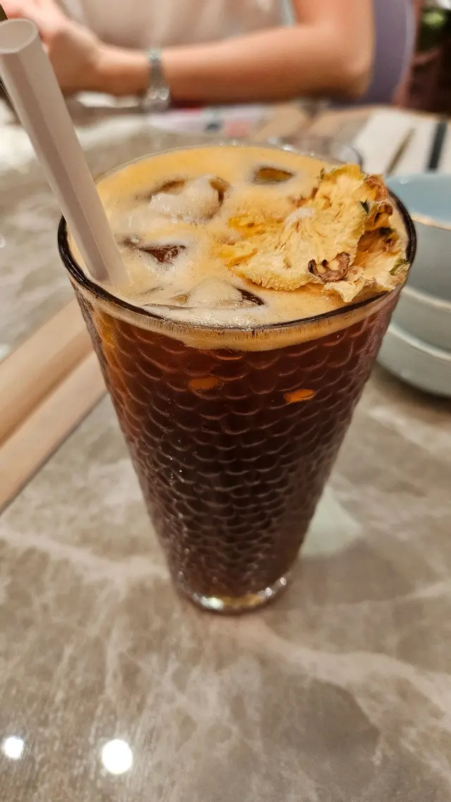 鮮鳳梨泰式冰茶