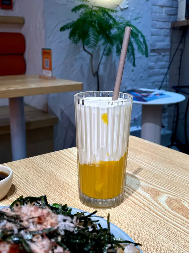 芒果希臘乳酪特飲