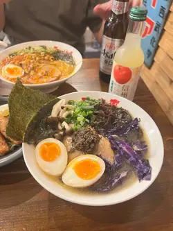 白松露鸡白汤拉面