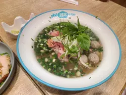 越北生牛肉牛肉丸湯粉