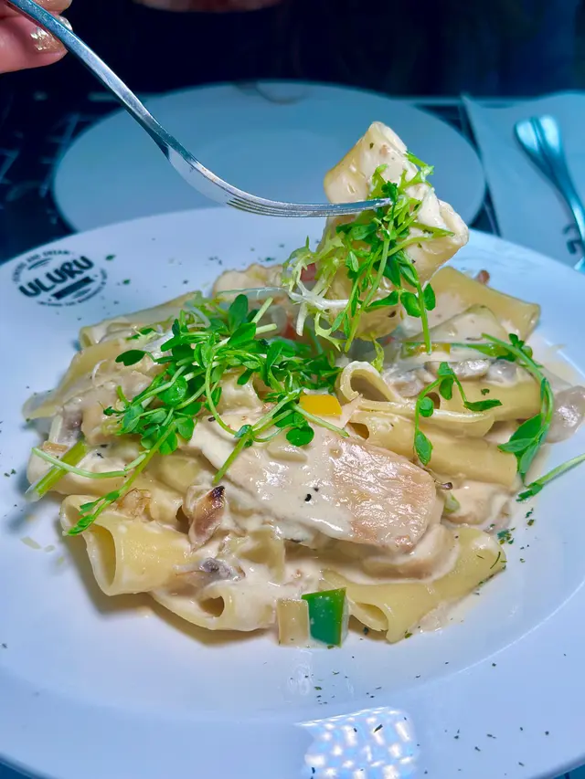 特濃腐乳白汁雞柳粗管意粉