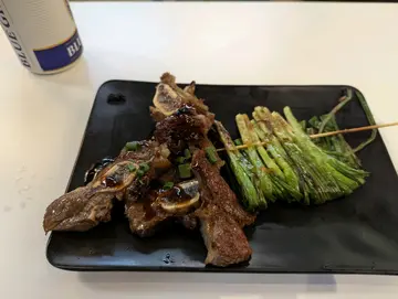 烧韭菜+烧牛仔骨