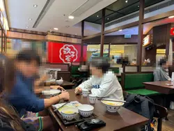 环境光猛,整齐企理