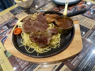 铁板烤牛柳配红酒烧汁