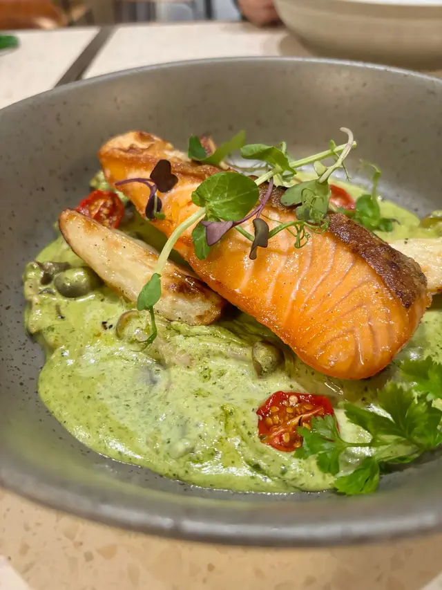 油封三文魚配SEED 青醬忌廉