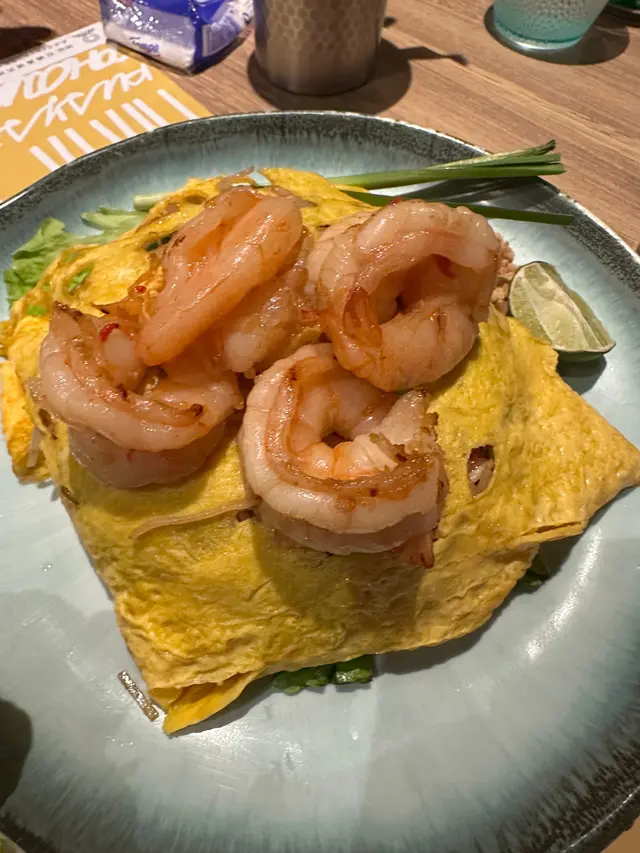 蛋包大蝦炒金邊粉