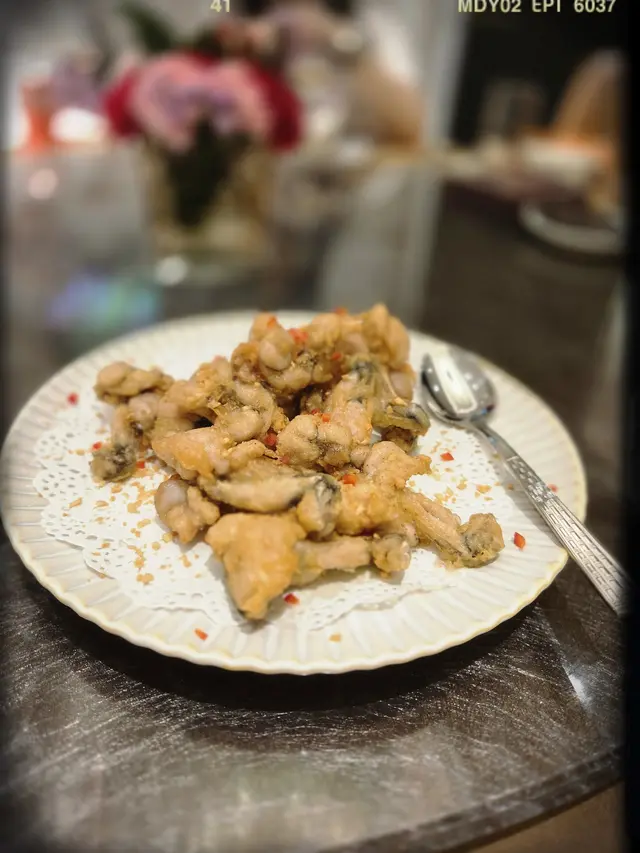 椒鹽田雞腿（$208/份）