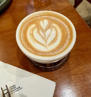 A BASIC COFFEE PRODUCTION — photo via OpenRice